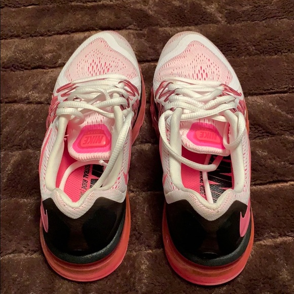 Women’s Nike Airmax - Picture 2 of 7